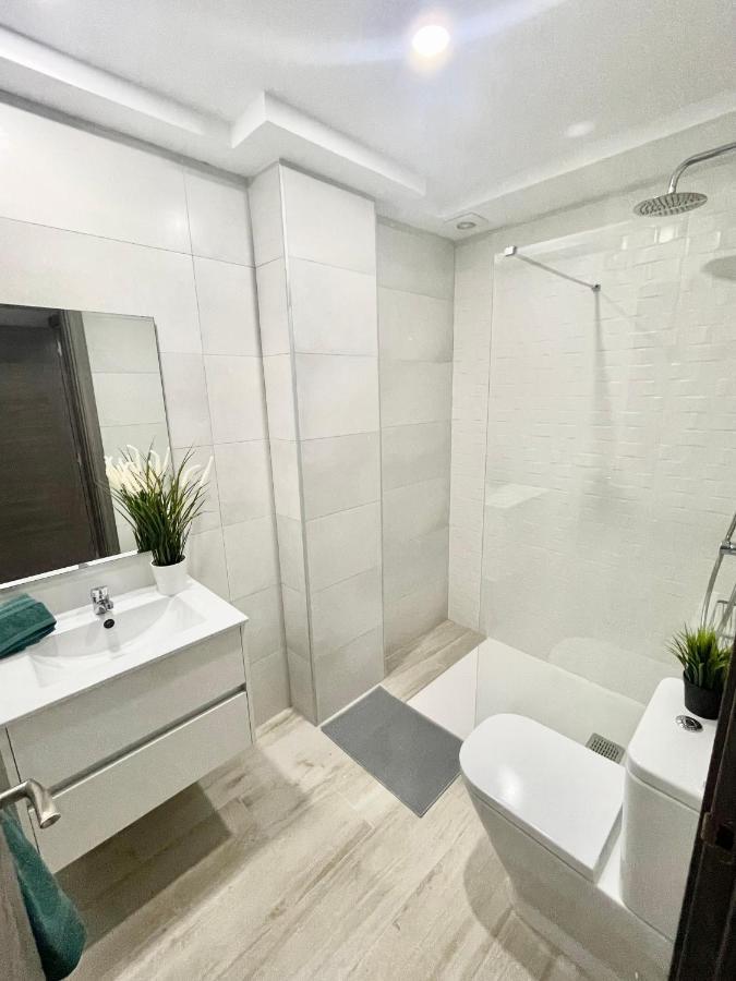 Island Suites Arona  Dış mekan fotoğraf