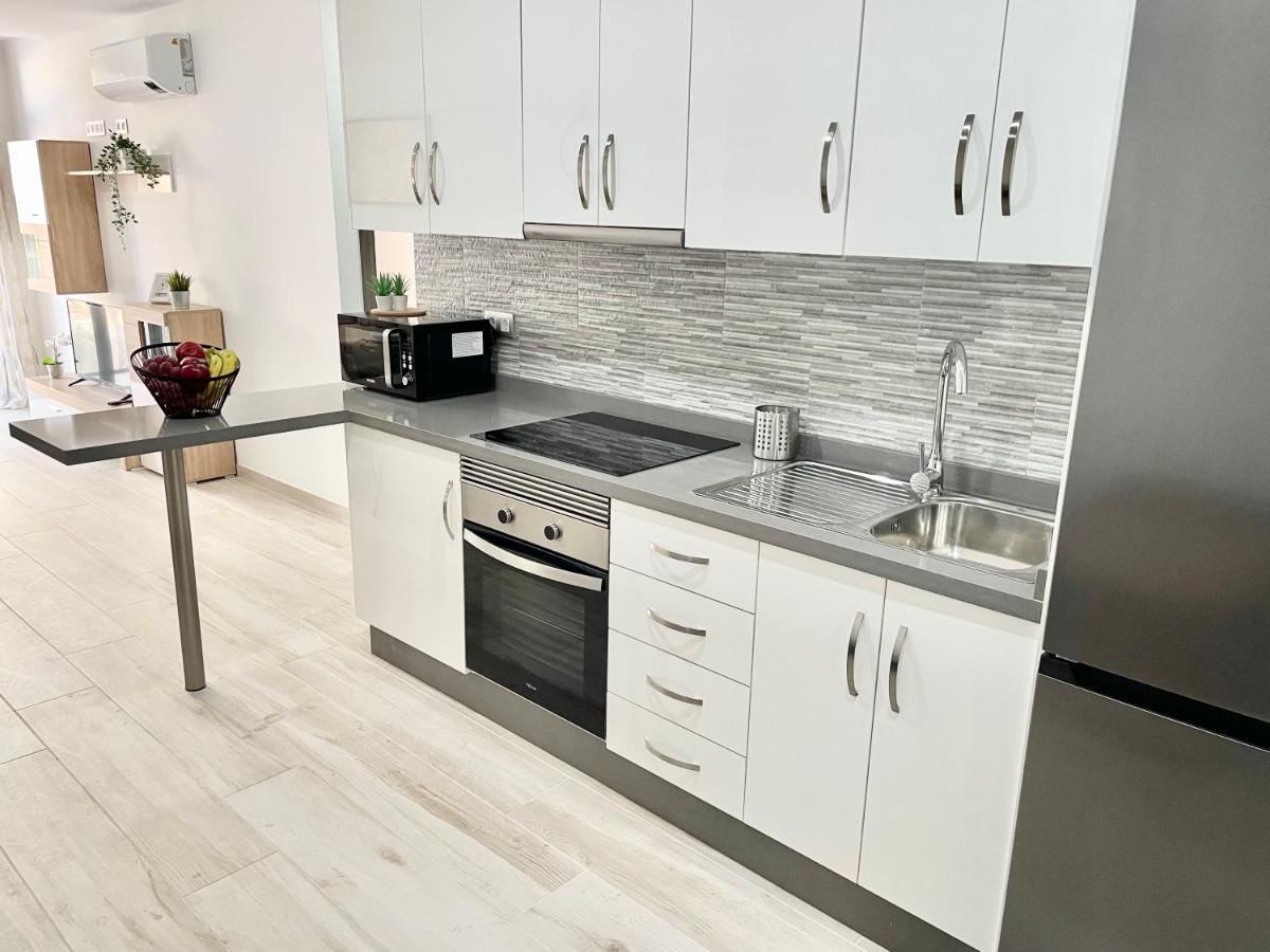 Island Suites Arona  Dış mekan fotoğraf